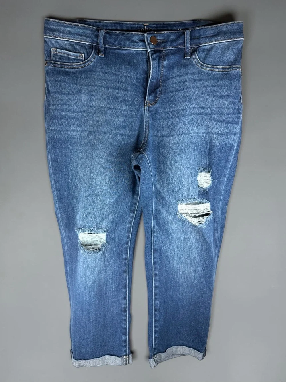 SOHO New York & Company Curvy Cropped Jeans Size 12 Distressed Stretch Denim